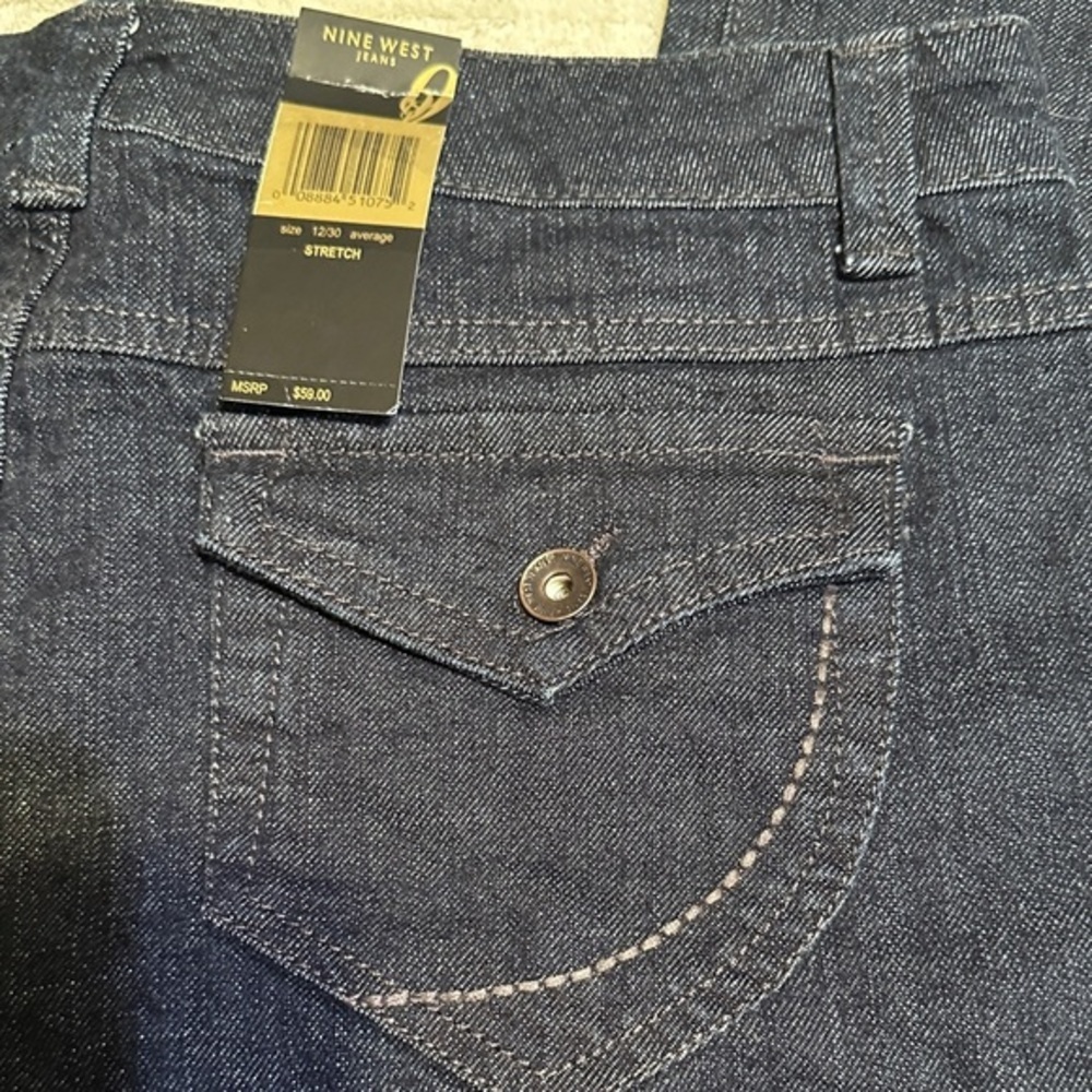 101. NWT Nine West Boot Cut Jeans - Indigo
